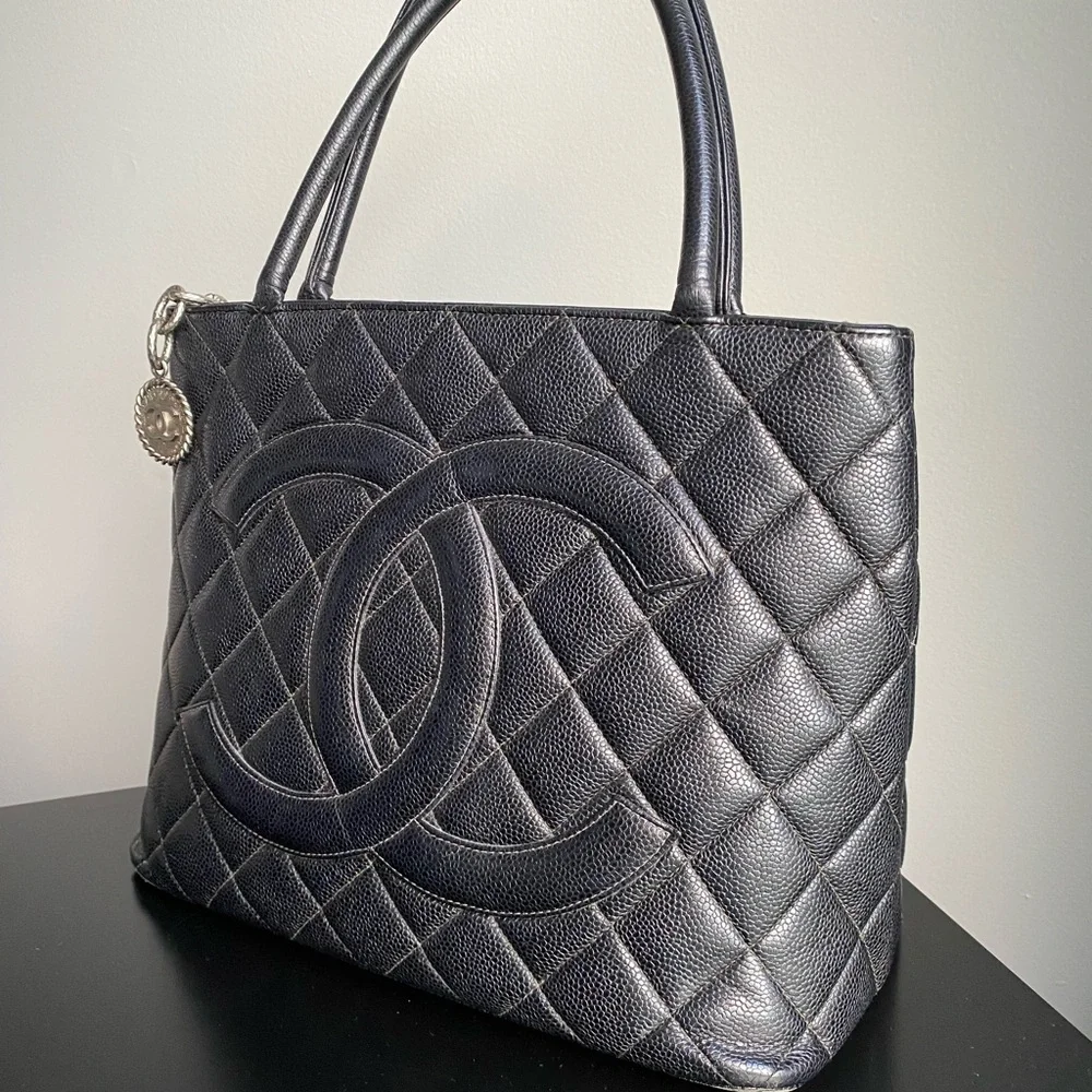 CHANEL MEDALLION BLACK & SILVER HARDWARE QUILTED CAVIAR TOTE